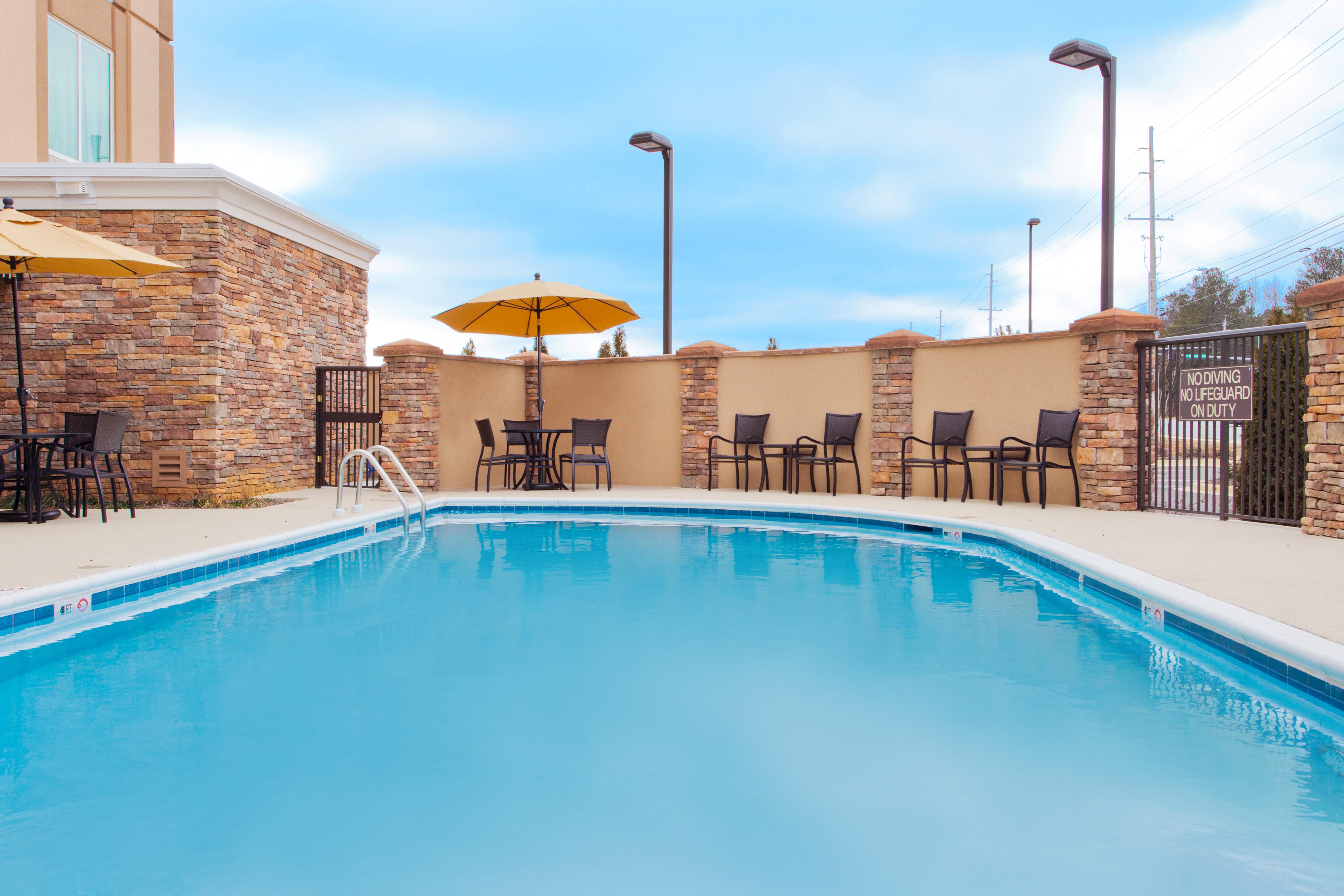 Holiday Inn Express Hotel & Suites Huntsville West - Research Park By Ihg Экстерьер фото
